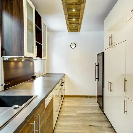 Ferienhaus Sabrina Mit Außenpool Im Sommer Kaprun
